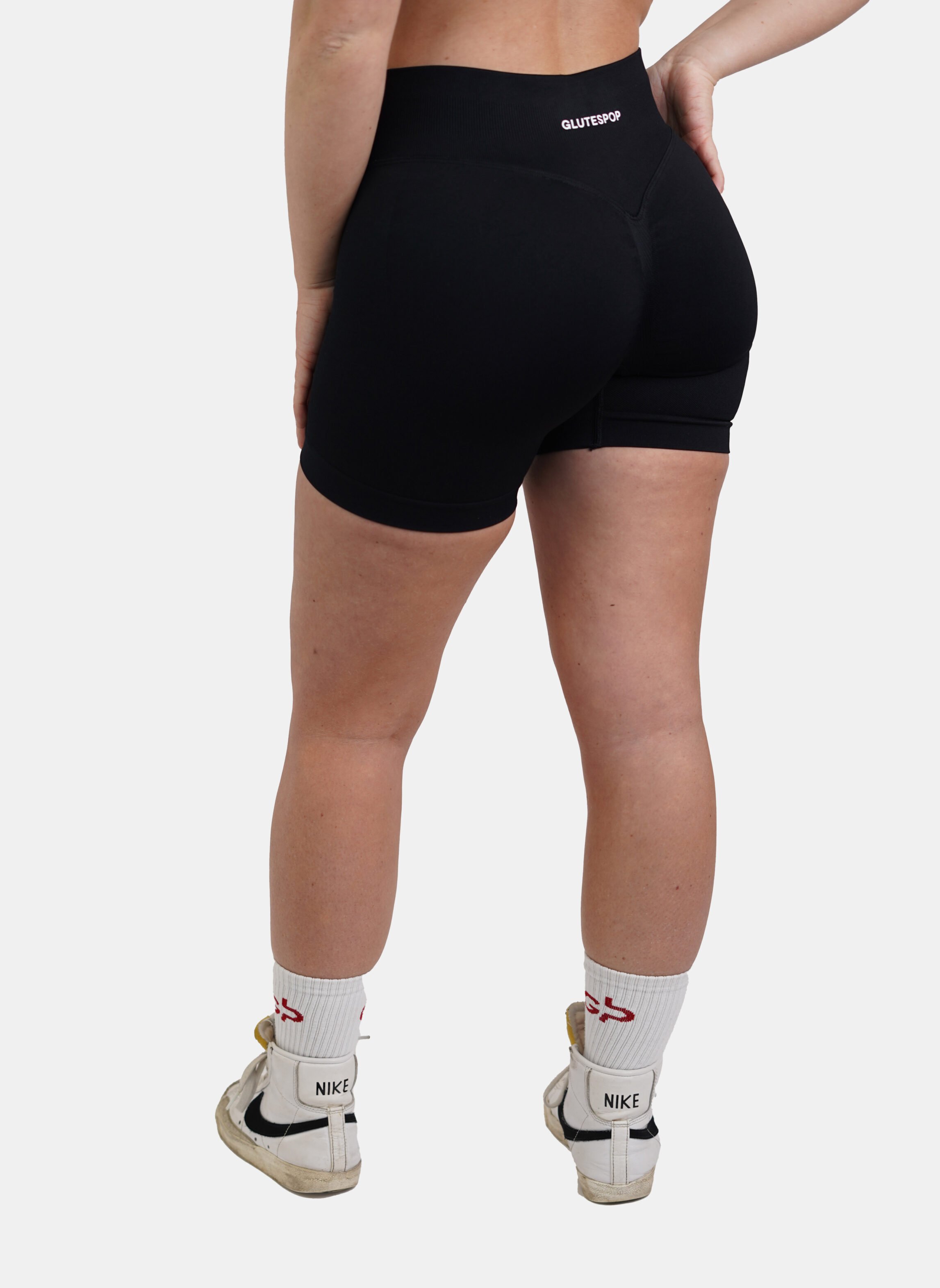Effortless Contour Shorts – True Black