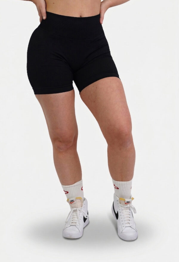 Effortless Contour Shorts – True Black tweede afbeelding