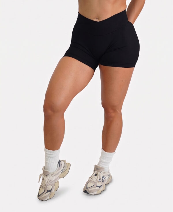 V-Waist Effortless Shorts – Midnight tweede afbeelding