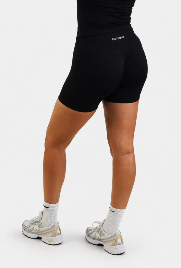 Effortless Contour Shorts – True Black